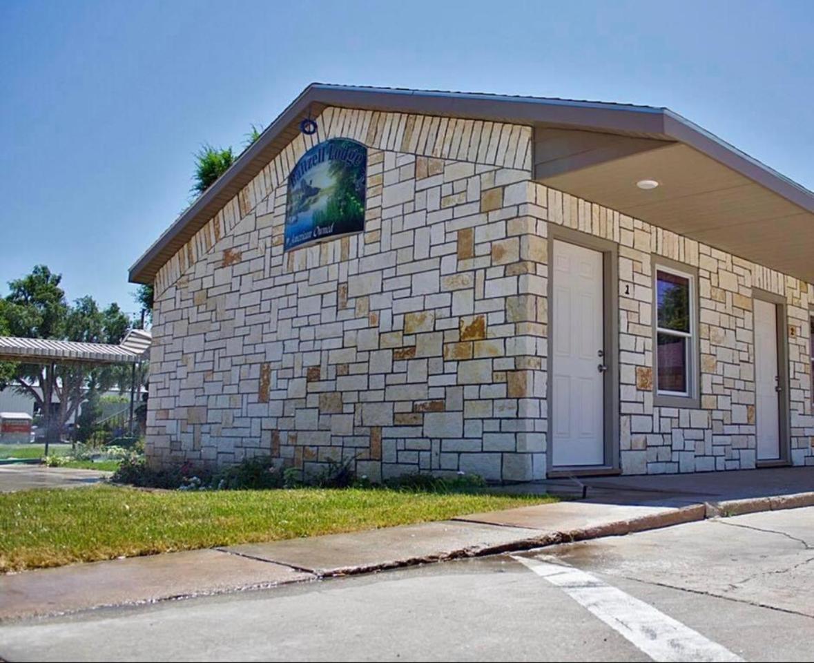 Baltzell Lodge Great Bend Dış mekan fotoğraf